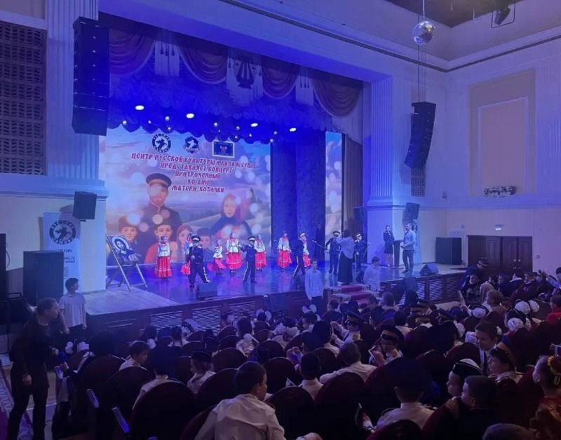 В Астрахани состоялся концерт в честь Дня матери-казачки