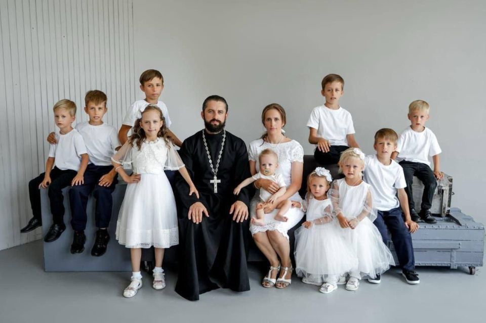 Еще одну донскую многодетную семью президент наградил орденом «Родительская слава»