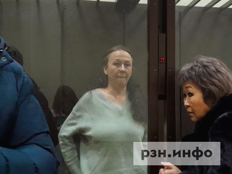 Стало известно, с каких госконтрактов экс-сенатор Петина украла миллионы