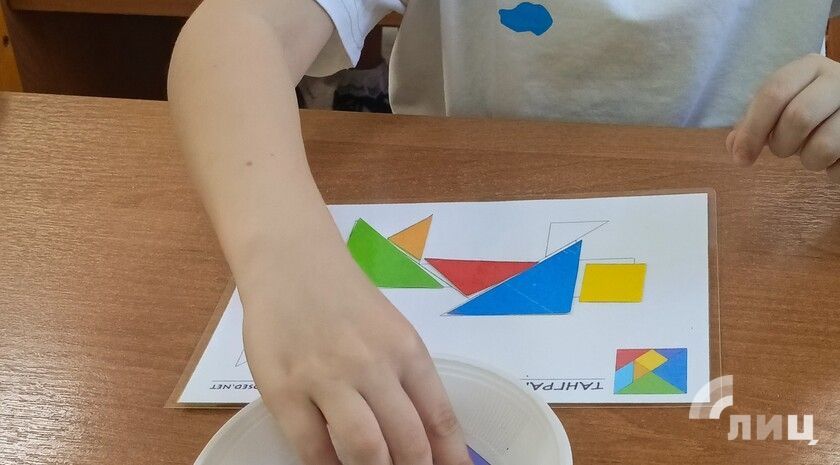 Группа дневного пребывания детей появится при семейном МФЦ в Стаханове — Минтруд