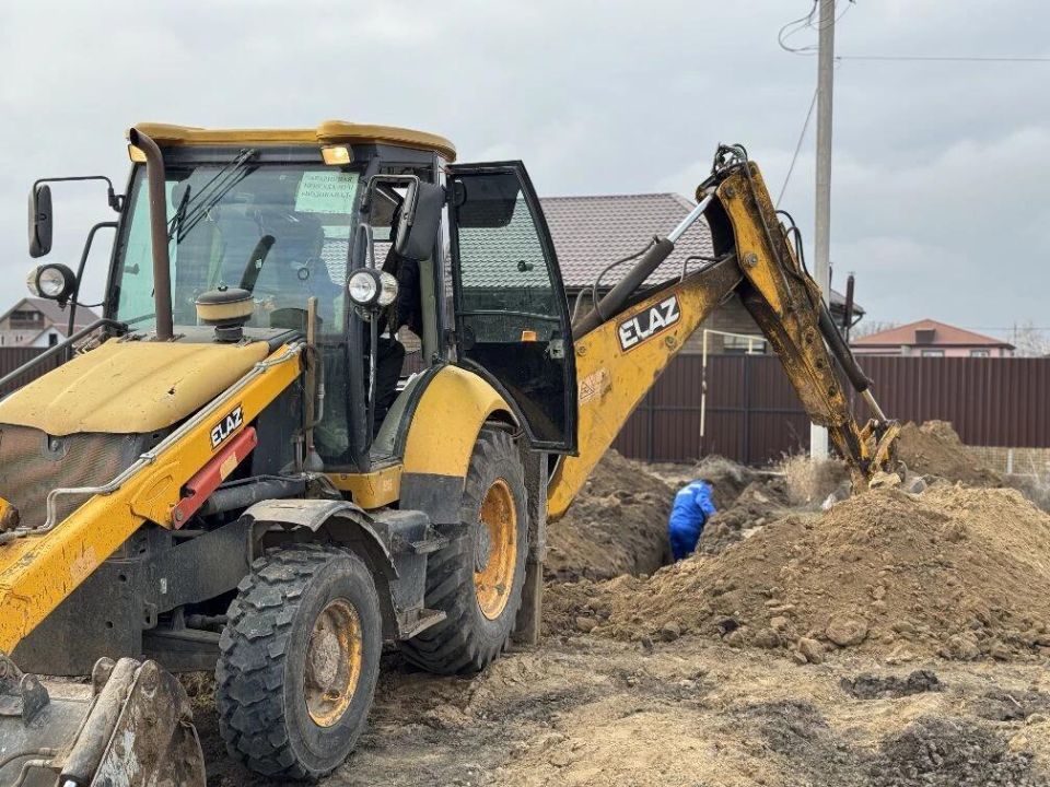 В Астраханской глубинке потекло: сельчане обзавелись новым водопроводом