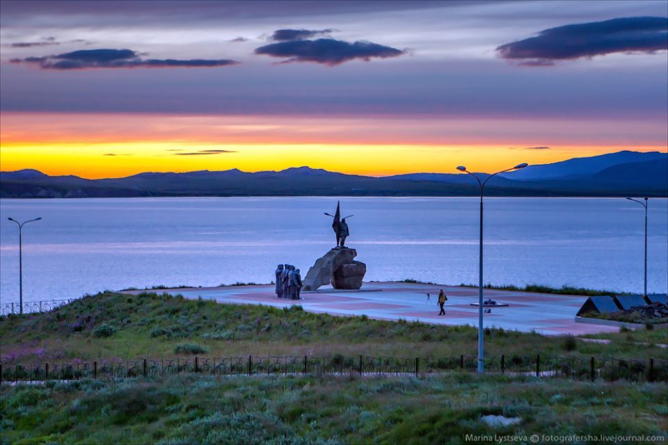 В Анадыре Госавтоинспекторы провели мастер-класс «Будь ярким! Стань заметным!»