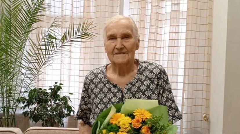 Саратовская труженица отметила 95-летний юбилей