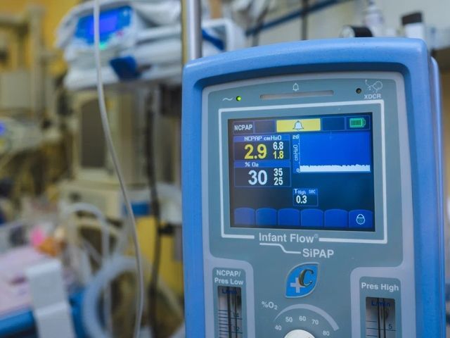 Более 300 единиц медицинского оборудования планируется закупить в медучреждения Мурманской области в рамках региональной программы «Охрана материнства и детства»