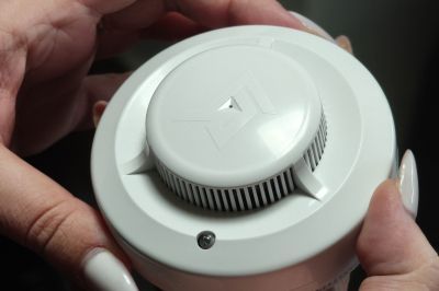 Установка в доме автономных пожарных извещателей убережет от пожара