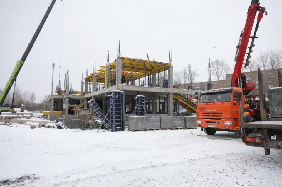 Детям нужны садики. Все тагильские мамы знают, что, выписавшись из перинатального центра, им нужно зарегистрировать малыша в загсе и поставить в очередь на получение путевки в детсад