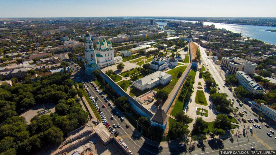 Мать-одиночка из Астрахани добилась пособия на ребенка через суд