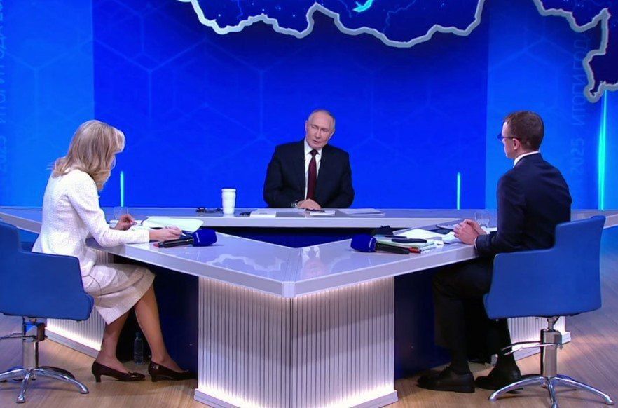 «Это ошибка»: Путин – о сокращении поддержки многодетных семей при превышении порога нуждаемости