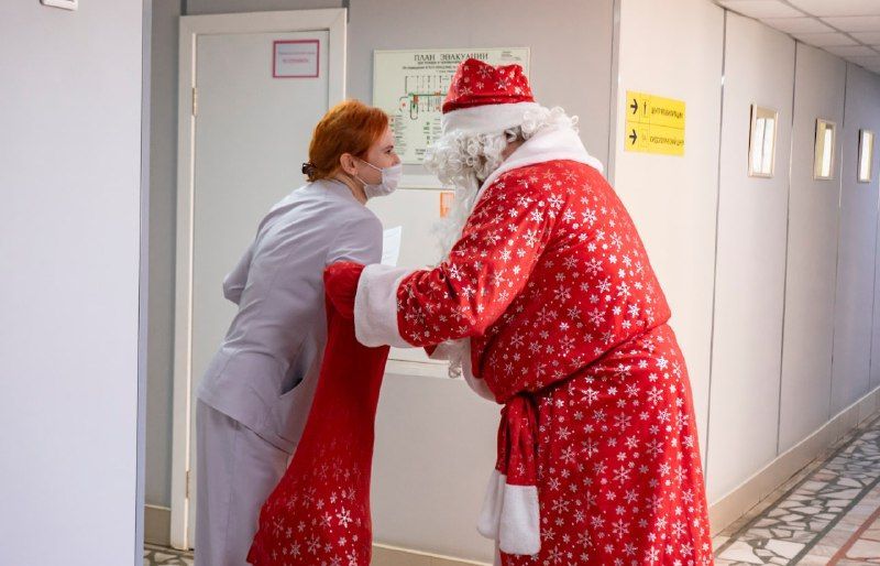 Помощь от сердца: полицейские Красноярского края поддержали детей, проходящих лечение