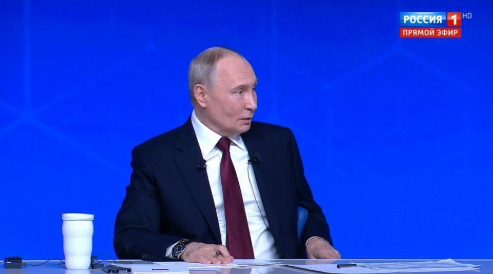 «Нужно, чтобы это стало модным»: президент о многодетности