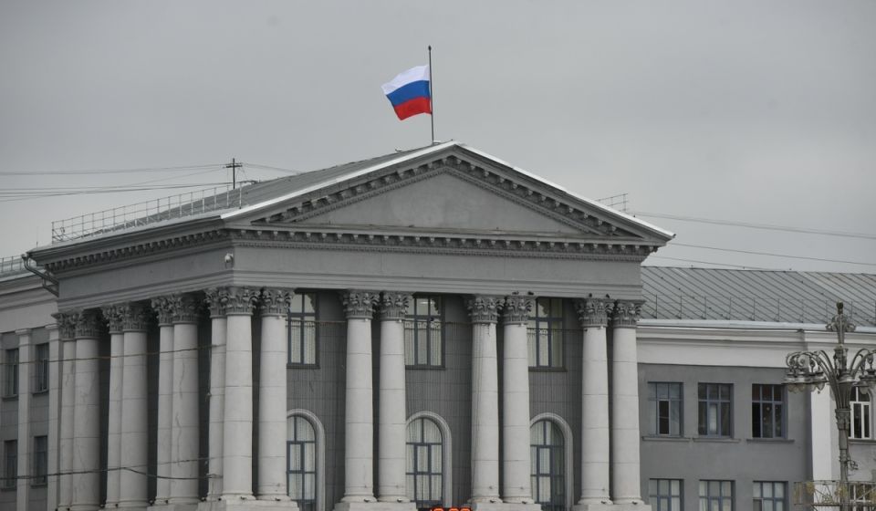 В Курске дети из льготных семей могут получить новогодние подарки