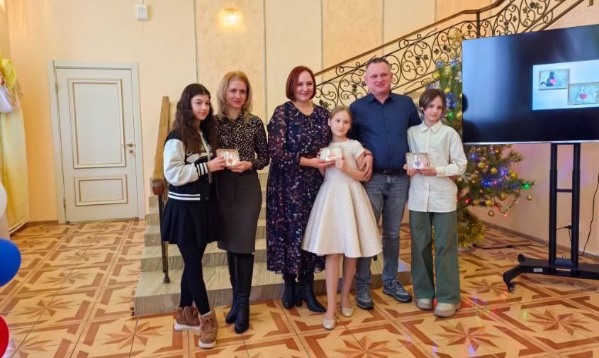 Атмосфера любви и заботы: в Благовещенске чествовали многодетных родителей