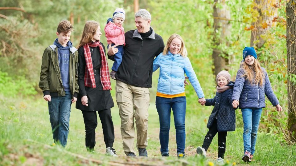 Губернатор Югры объявил 2026-й Годом молодой семьи