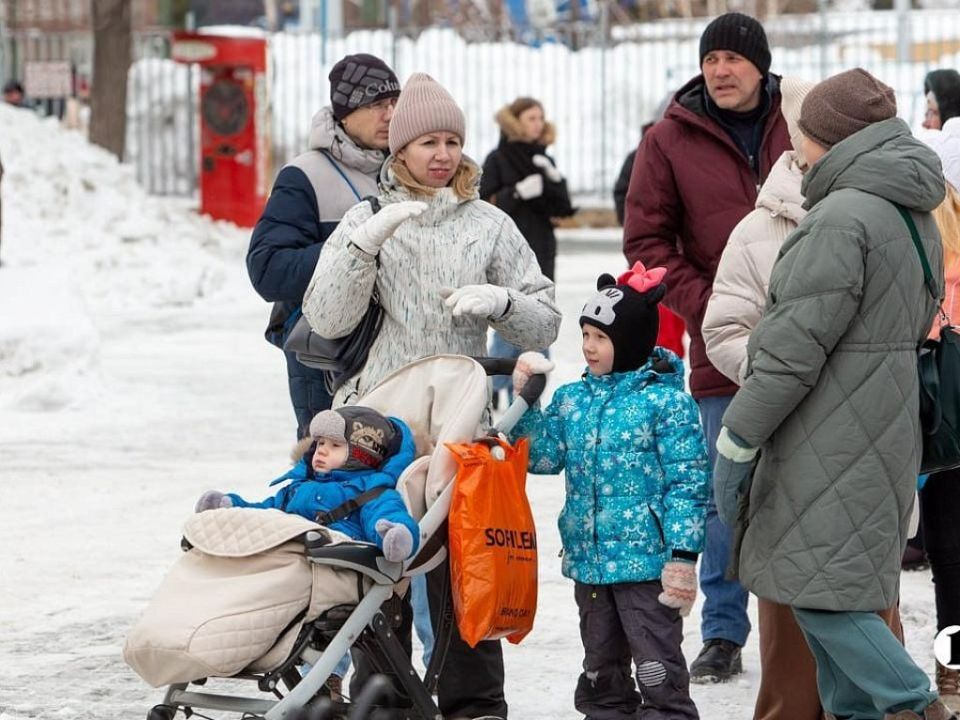 На Южном Урале детские пособия за декабрь перечислят в банки досрочно