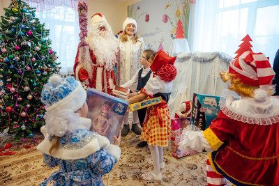 «Зелёный сад – наш дом» и детский центр BOOM Kids поздравили с Новым годом ребят из Рыбновской школы-интерната