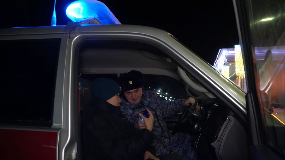 Росгвардейцы Нарьян-Мара стали волшебниками для воспитанников детского дома