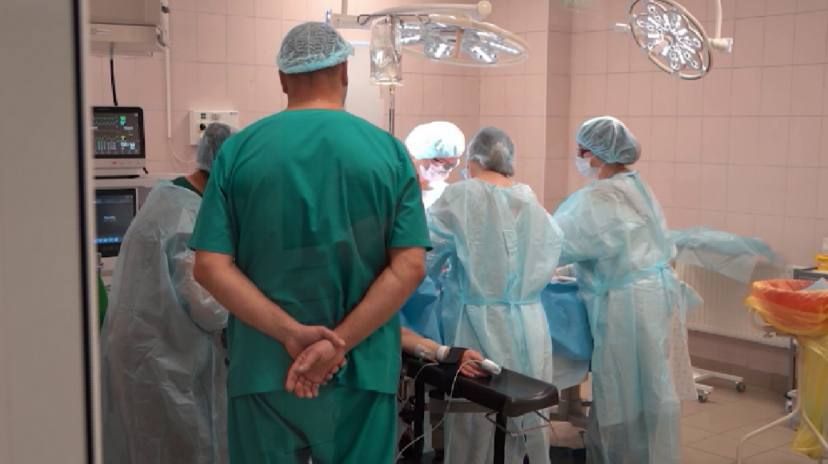 Благодаря дистанционному мониторингу врачи перинатального центра в Екатеринбурге сохранили жизнь маме и новорождённому