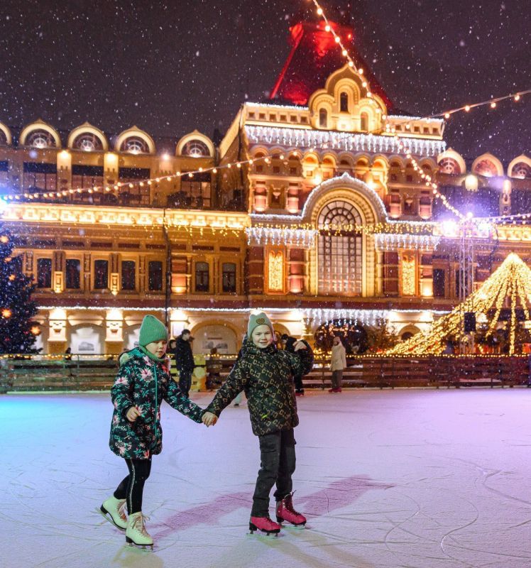 Многодетные семьи могут бесплатно посетить каток на Нижегородской ярмарке