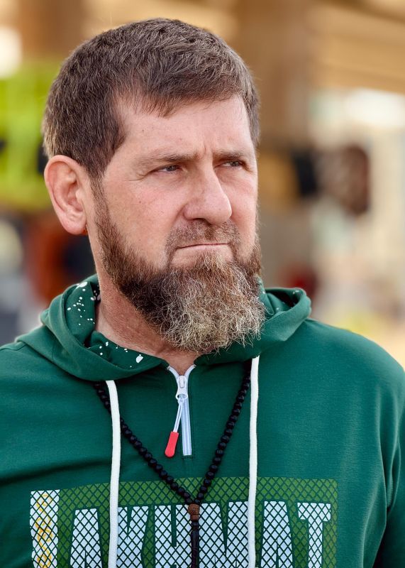 Фонд Кадырова построил дом для семьи участника СВО из села Автуры