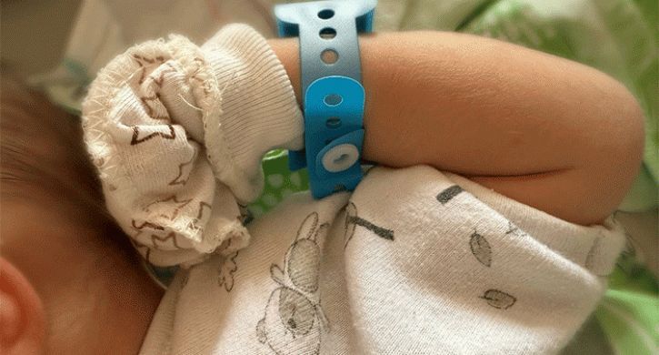 Жительница Челябинска приняла роды у незнакомки прямо на улице