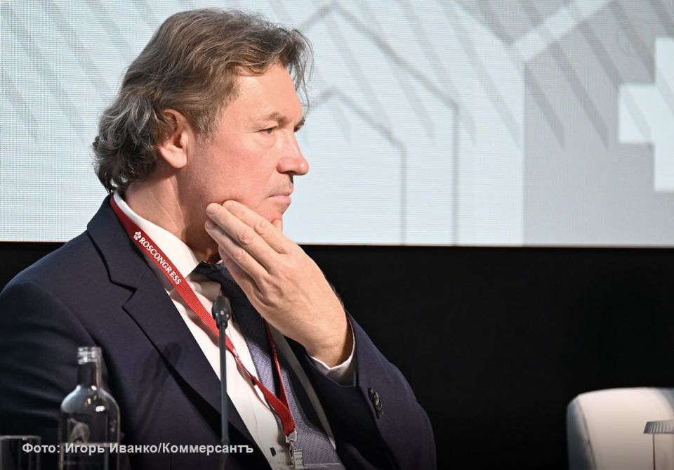 Введение безусловного базового дохода в России возможно, для этого есть все условия и основания, заявил в интервью ТАСС председатель комиссии Общественной палаты России по демографии, защите семьи, детей и традиционных...