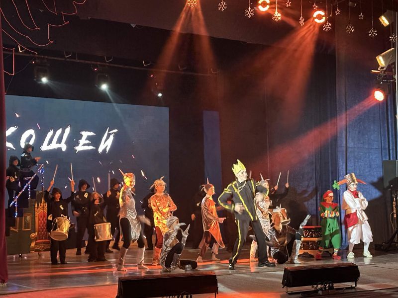 В рамках акции «Полицейский Дед Мороз» для детей сотрудников областной полиции состоялась новогодняя елка