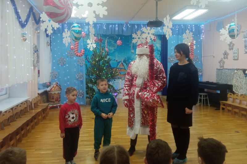 К Всероссийской акции «Полицейский Дед Мороз» присоединились сотрудники межмуниципального отдела МВД России «Петуховский»