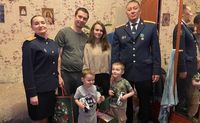 Следователи из Соснового Бора и Всеволожска исполнили заветные желания детей