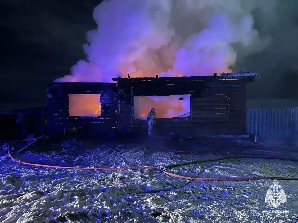 Многодетной семье, потерявшей жилье из-за пожара, нужна помощь