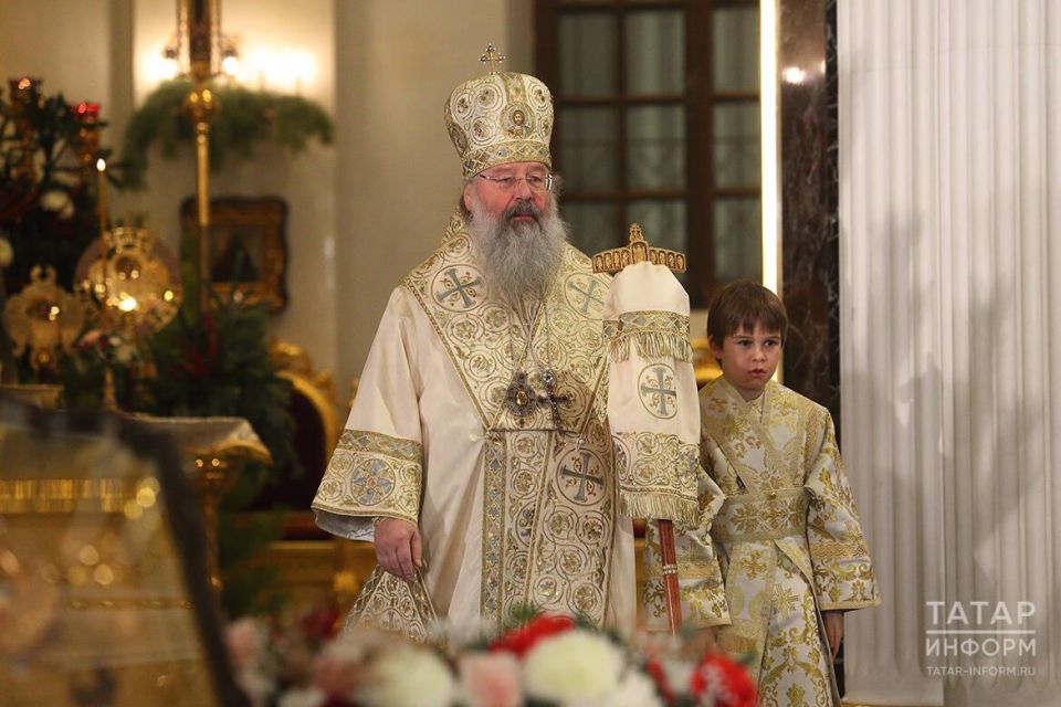 Митрополит Кирилл возглавил рождественскую службу в Казанском соборе