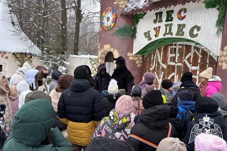 Дети курских росгвардейцев совершили новогоднее путешествие в Казань