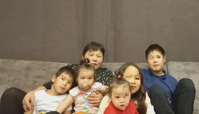 «Поехали в гости, но через 5 минут раздался звонок»: жизнь многодетной семьи из Иркутской области перевернулась за мгновения