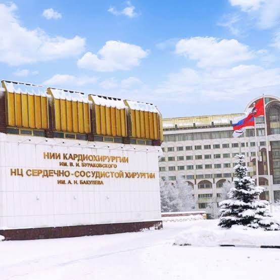 Несмотря на снегопад, саратовские врачи доставили в Москву ребенка с пороком сердца