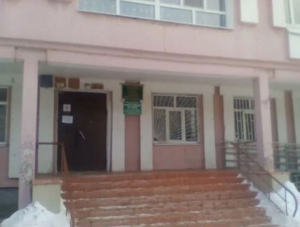 Орловскую УК обязали отремонтировать здание женской консультации