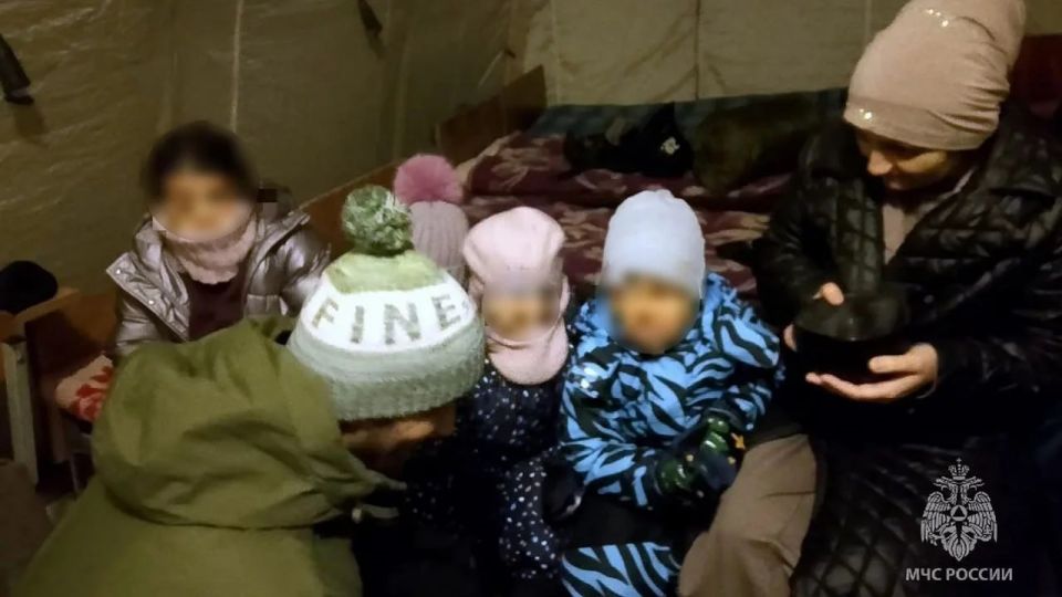 Сломалась печка в автомобиле: на трассе под Миассом помогли замерзающей многодетной семье