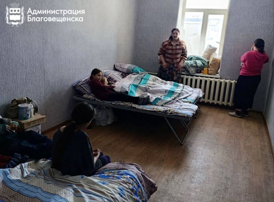 В Благовещенске для пострадавшей в пожаре многодетной семьи подбирают жилье