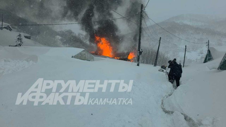 Власти окажут помощь пострадавшим при пожаре в Копае