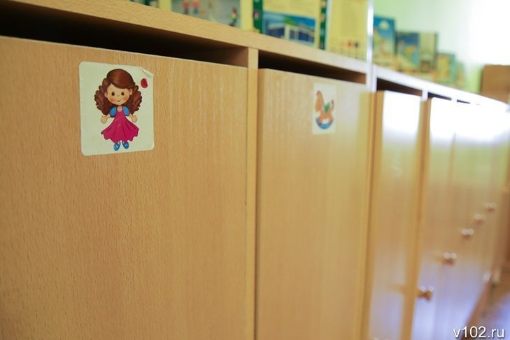 В России предложили увеличить режим работы детсадов