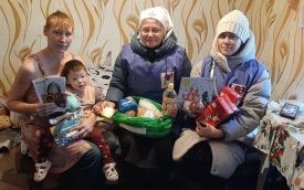 В Кургане команда «Экипаж Милосердия» организовала рождественскую акцию для многодетных семей