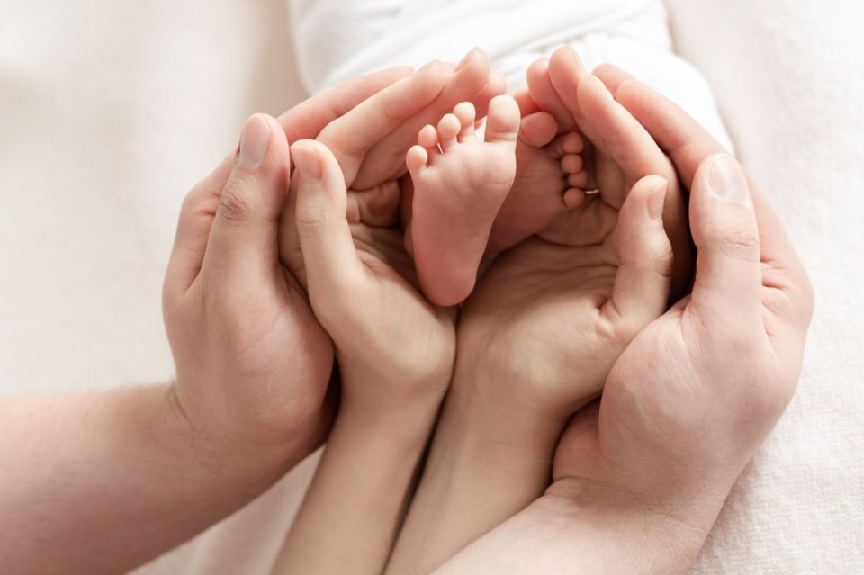 Более 1850 вологодских семей получили поддержку при рождении детей в 2025 году