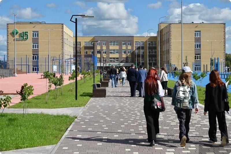 123148 миллиардов рублей выделят на развитие системы образования в Свердловской области