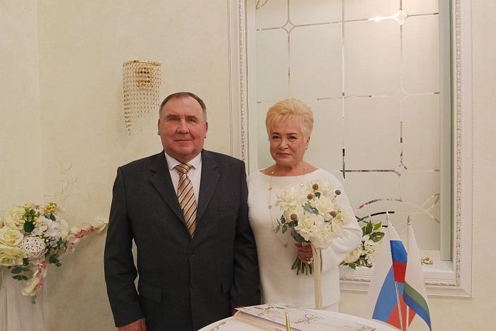 Многодетная семья из Кировской области отметила золотую свадьбу » ГТРК Вятка - новости Кирова и Кировской области