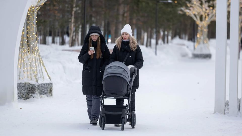 Отпуск по уходу за ребенком начнут учитывать в стаже без ограничений