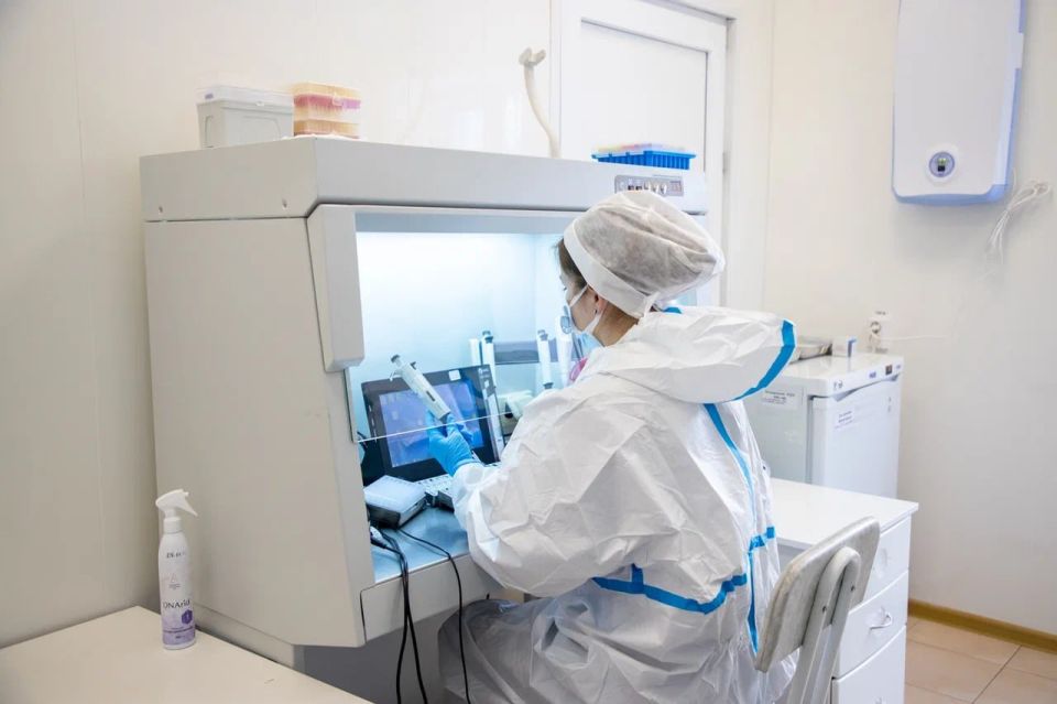 Анализ на ВПЧ включили в ОМС для россиянок