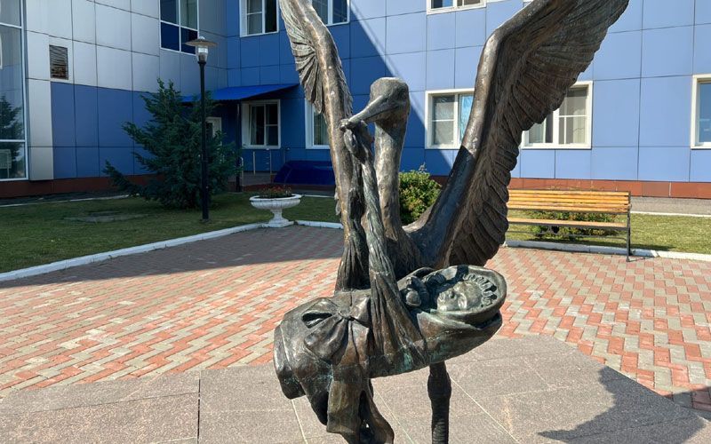 С 2026 года отпуск по уходу за ребенком включат в страховой стаж