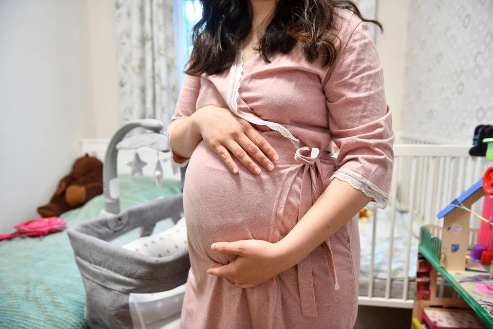 «Есть за двоих» – опасное заблуждение: можно ли беременным десерты, и что лучше исключить, чтобы малыш развивался правильно