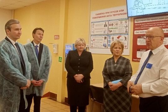 Представители Госдумы РФ высоко оценили работу с семьями тамбовских медиков