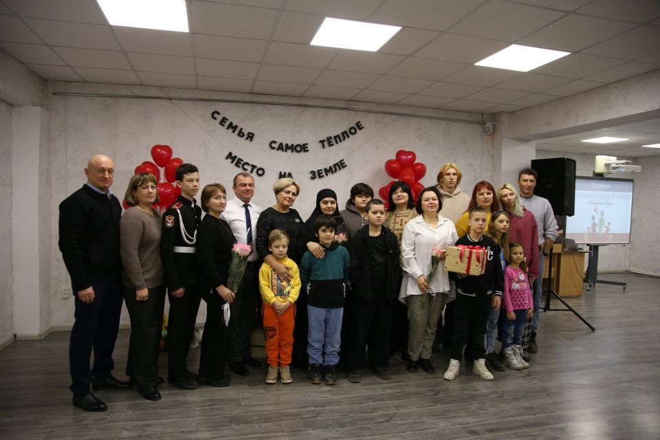 В Бахчисарае впервые отметили День многодетных семей