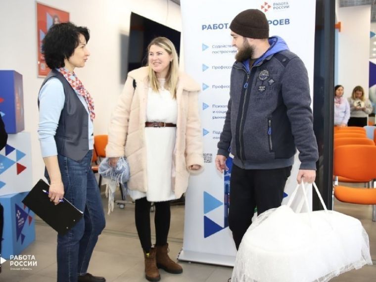 В Омске прошла первая в году ярмарка вакансий «Работа для Героев»