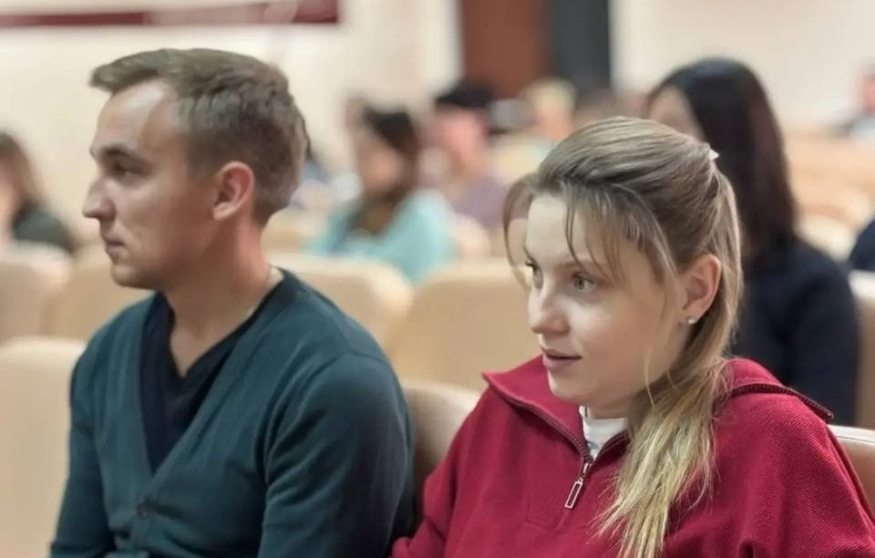 В Курске возобновились занятия для будущих родителей в перинатальном центре